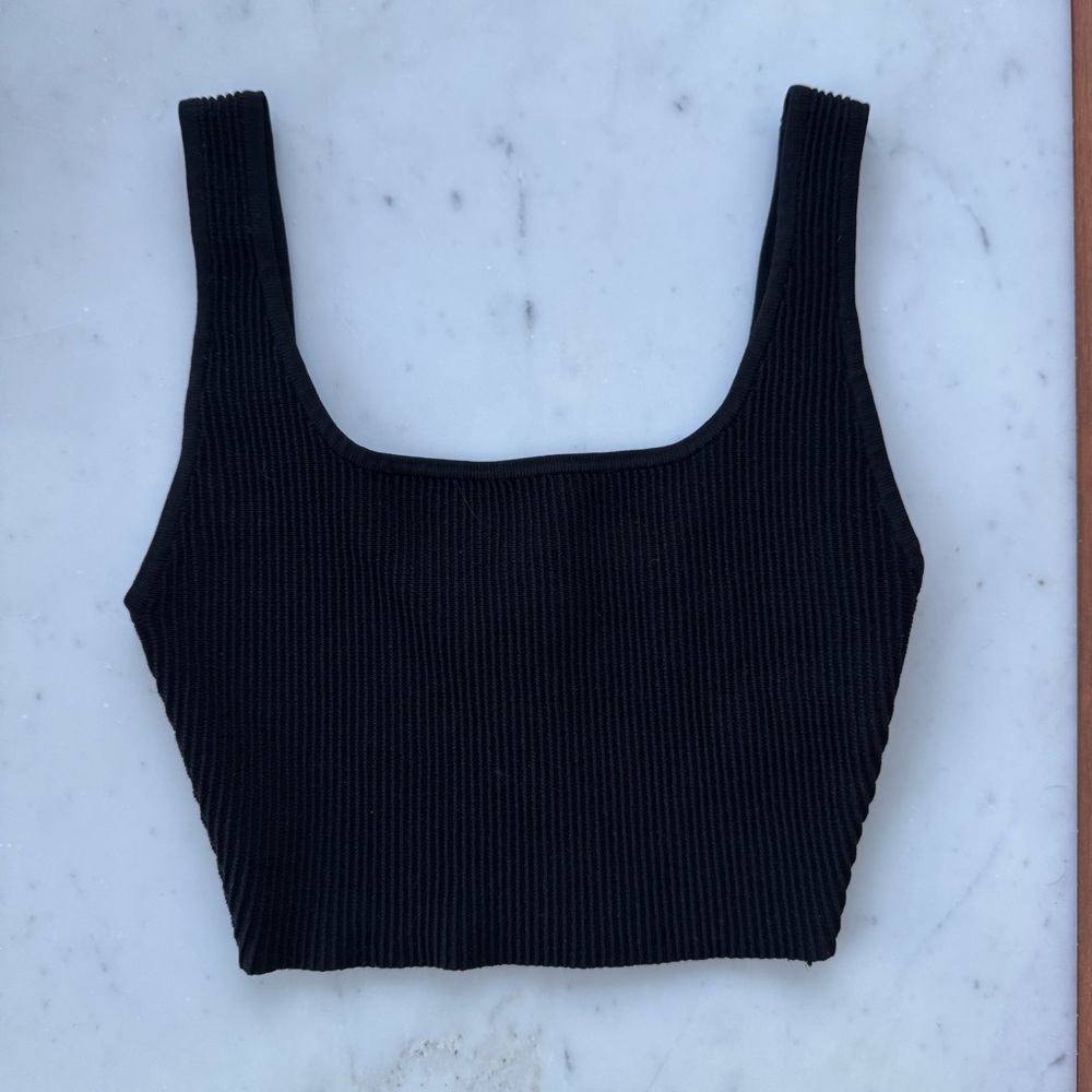 Babaton Contour Cropped Tank